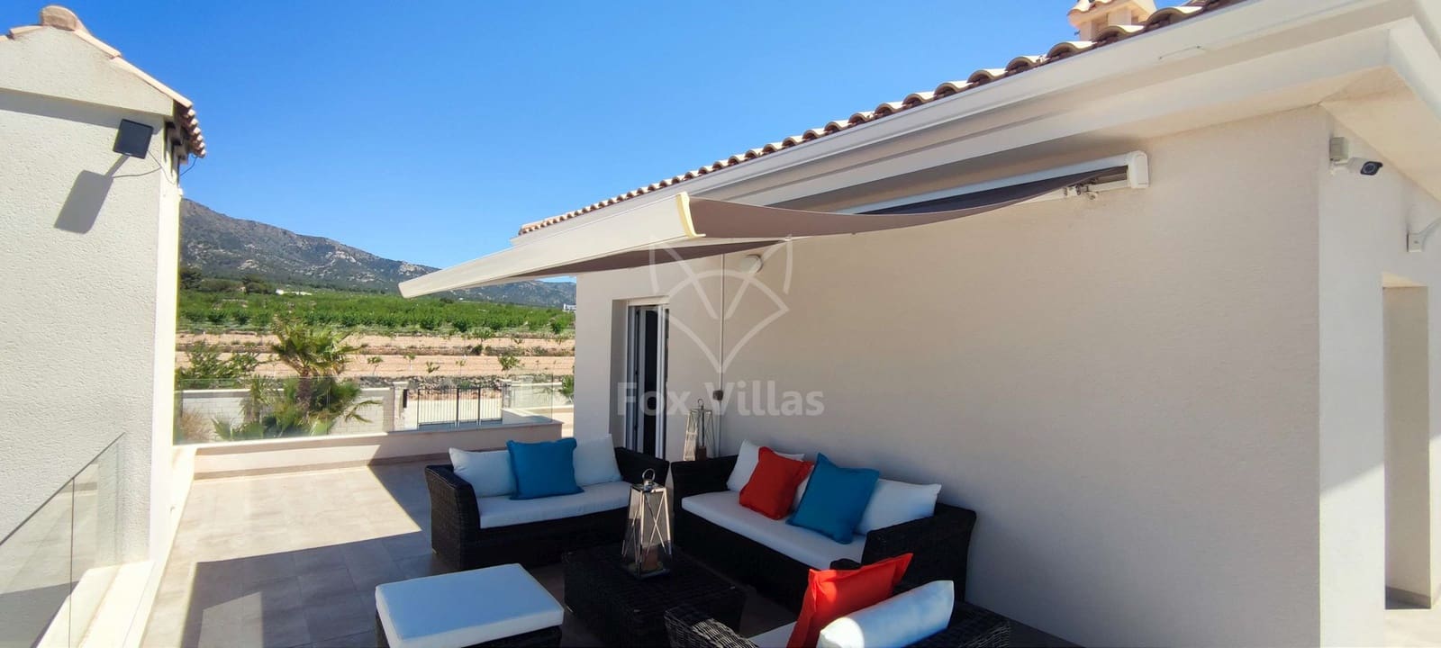 4 soveværelse Villa til salg i Pinoso med swimmingpool - € 595.000 (Ref: 9064483)