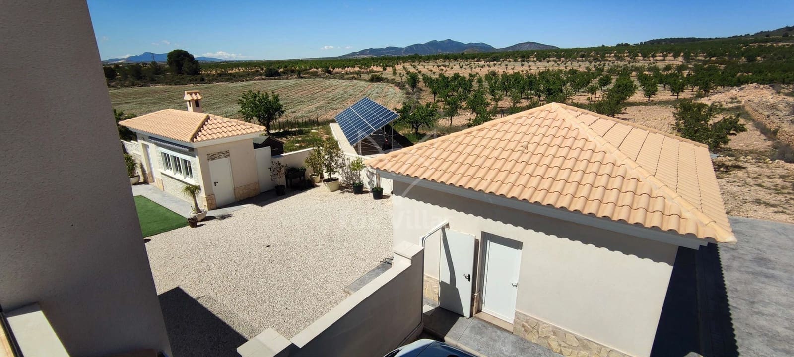 4 soveværelse Villa til salg i Pinoso med swimmingpool - € 595.000 (Ref: 9064483)