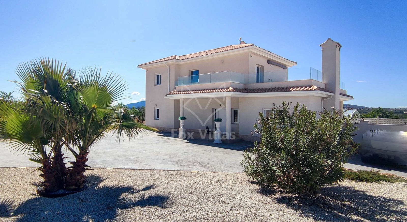 4 soveværelse Villa til salg i Pinoso med swimmingpool - € 595.000 (Ref: 9064483)