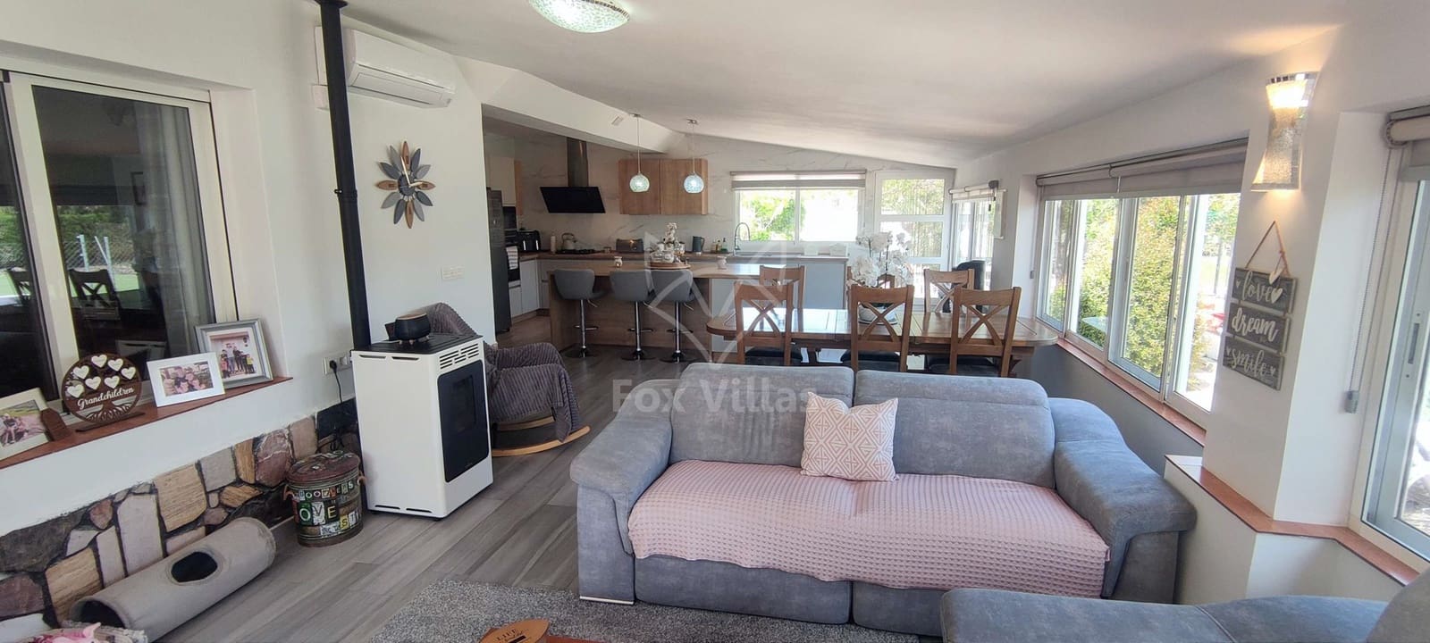 4 sypialnia Willa na sprzedaż w Sax z basenem - 495 995 € (Ref: 9064613)