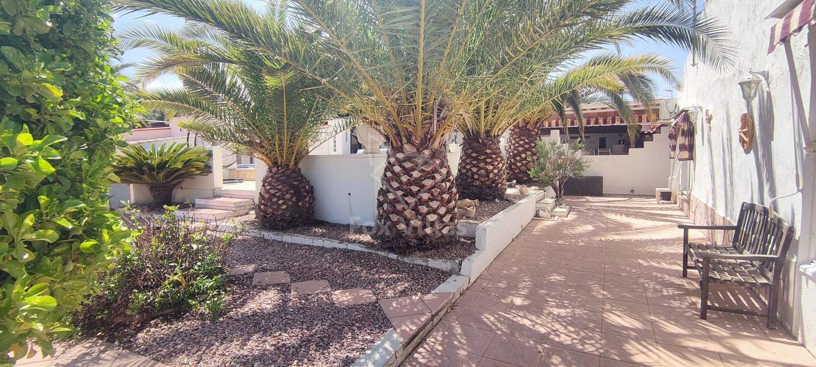 4 sypialnia Willa na sprzedaż w Sax z basenem - 495 995 € (Ref: 9064613)