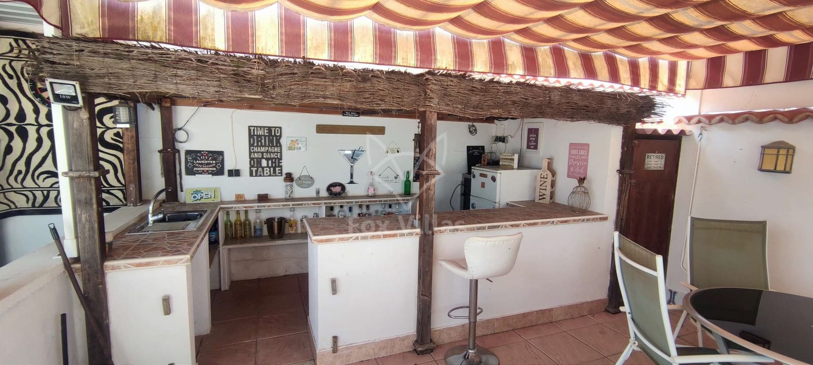 4 sypialnia Willa na sprzedaż w Sax z basenem - 495 995 € (Ref: 9064613)