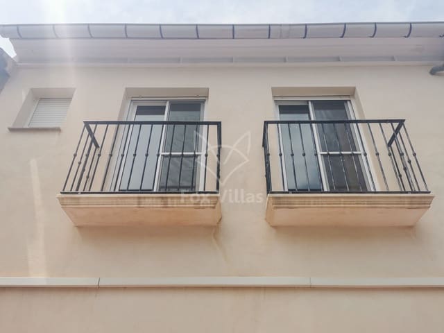 4 bedroom Townhouse for sale in L'Algueña / Alguenya - € 130,000 (Ref: 9066860)