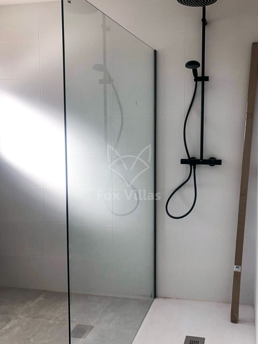 Chalet de 3 habitaciones en Pinoso en venta con piscina - 297.000 € (Ref: 9076941)