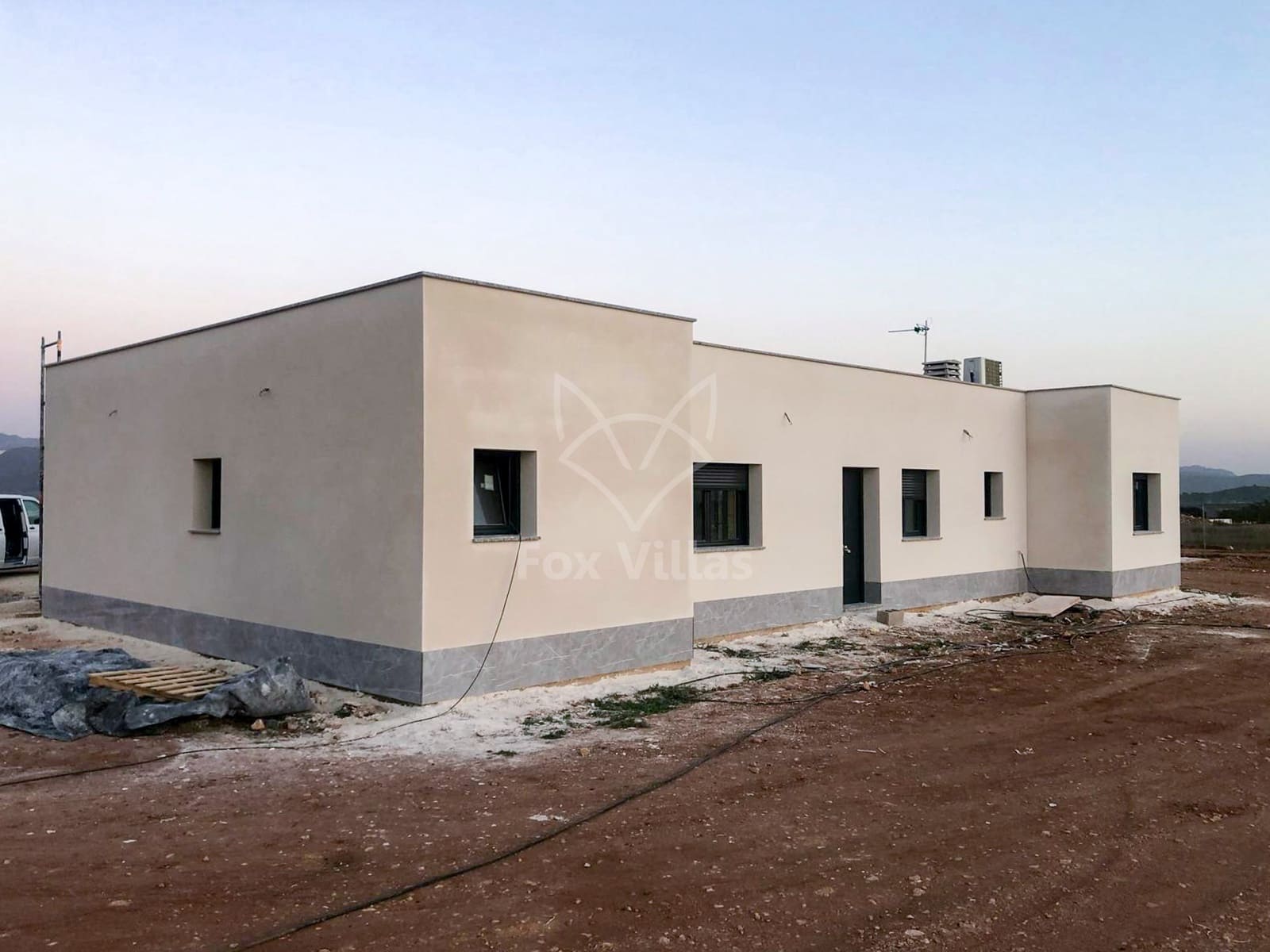 3 bedroom Villa for sale in Pinoso with pool - € 297,000 (Ref: 9076942)