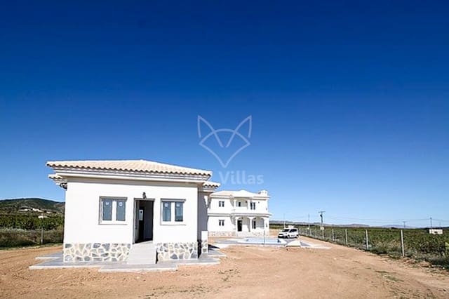 3 bedroom Villa for sale in Pinoso with pool - € 337,000 (Ref: 9077140)