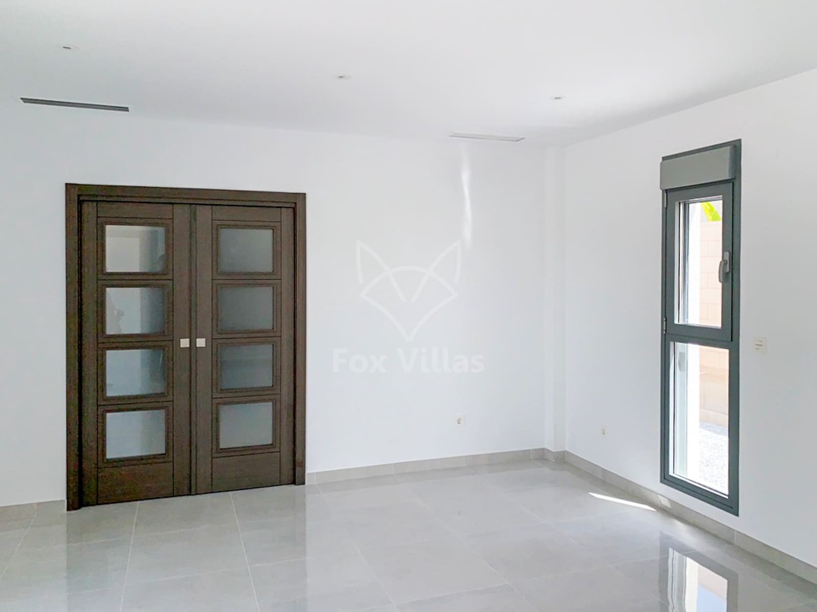 3 soveværelse Villa til salg i Pinoso med swimmingpool - € 357.000 (Ref: 9077142)