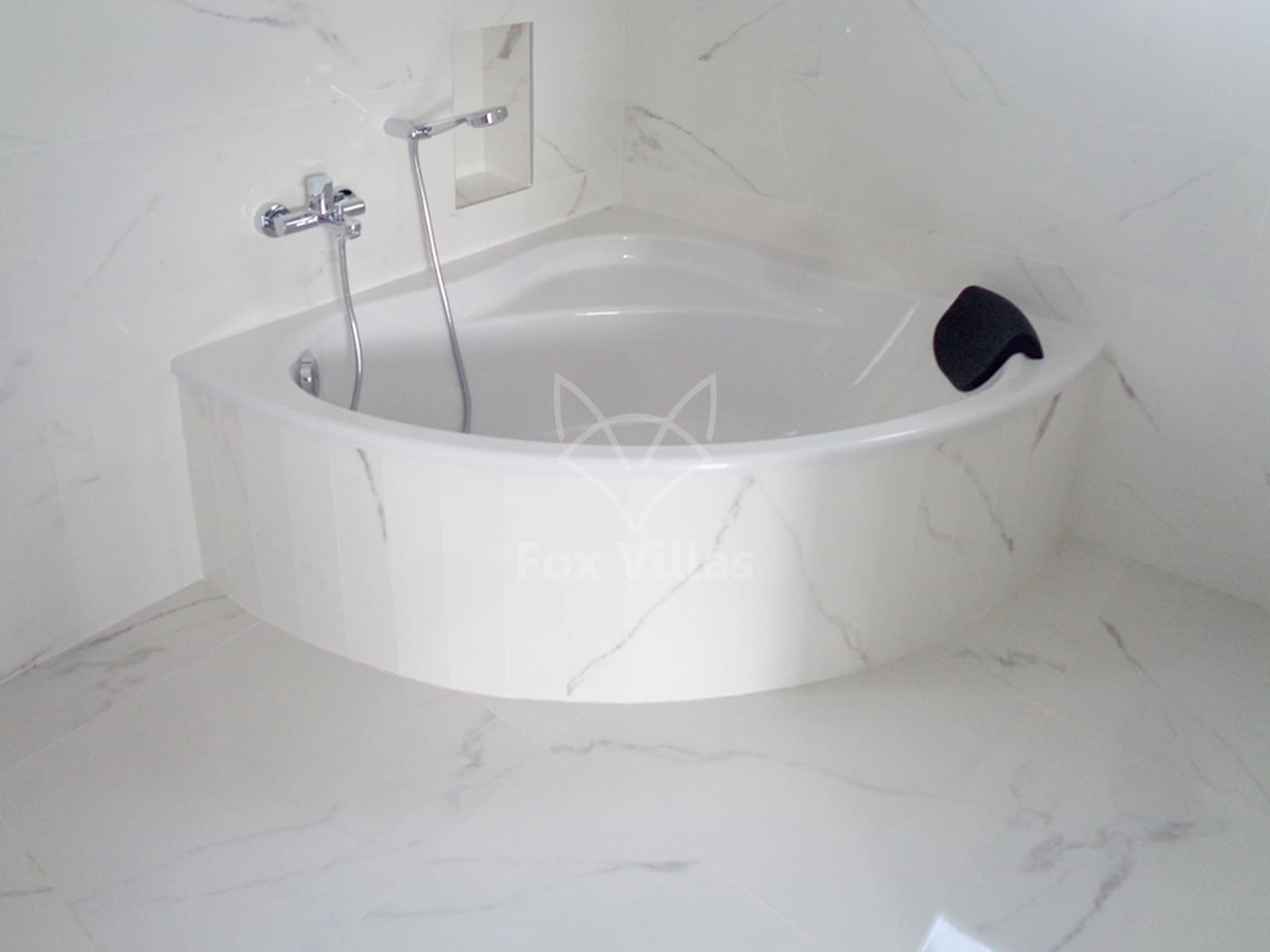 3 soveværelse Villa til salg i Pinoso med swimmingpool - € 381.000 (Ref: 9077452)