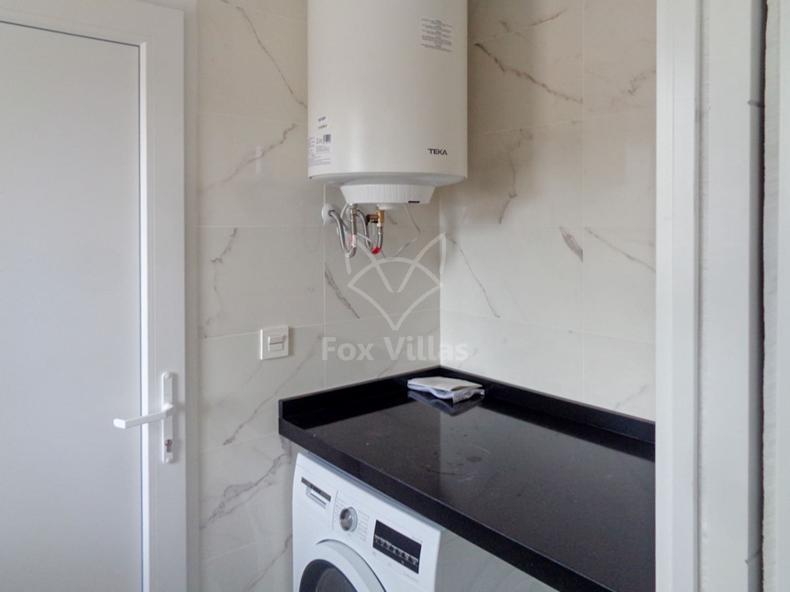 3 soveværelse Villa til salg i Pinoso med swimmingpool - € 381.000 (Ref: 9077452)