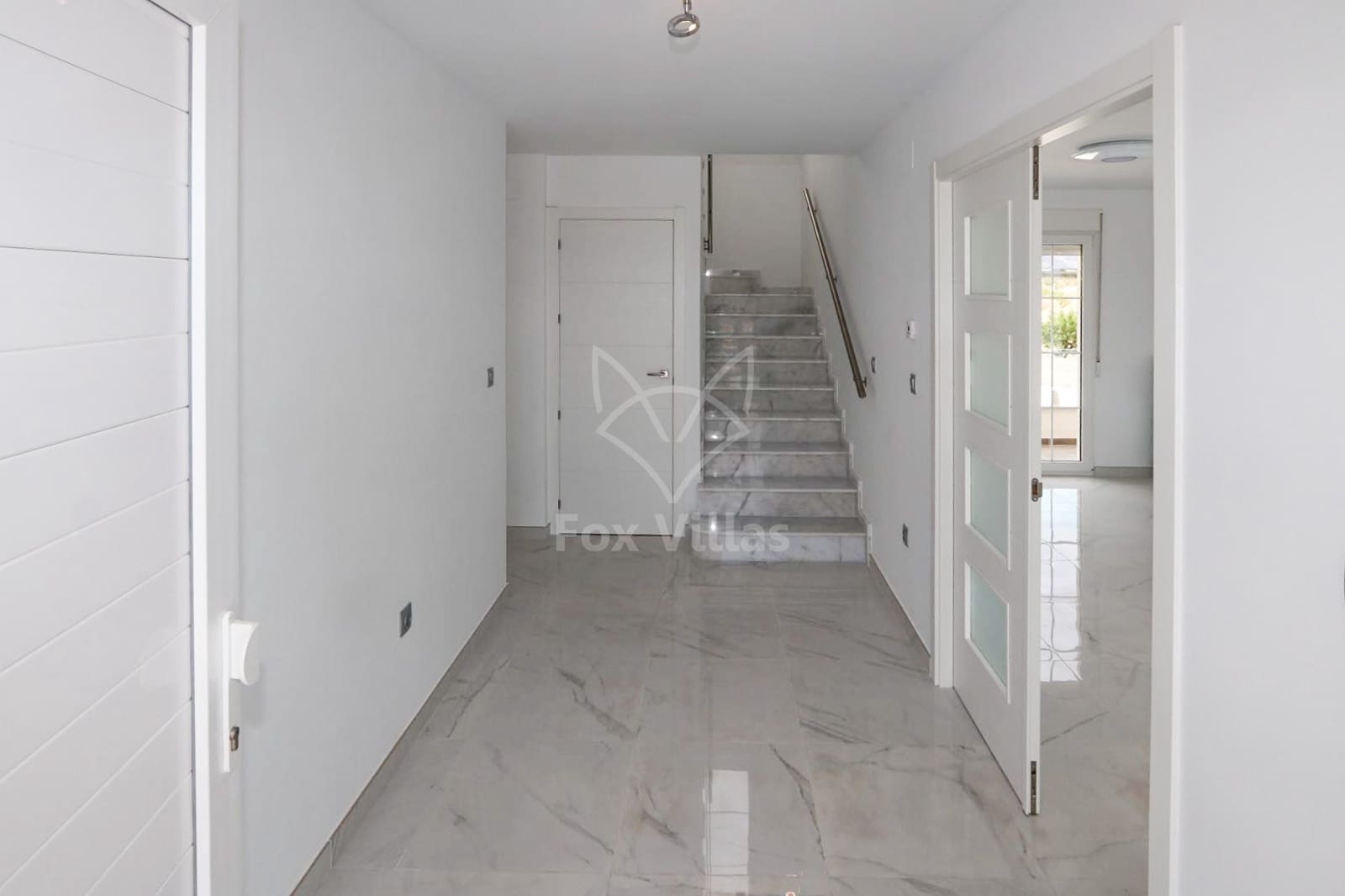 3 soveværelse Villa til salg i Pinoso med swimmingpool - € 381.000 (Ref: 9077452)