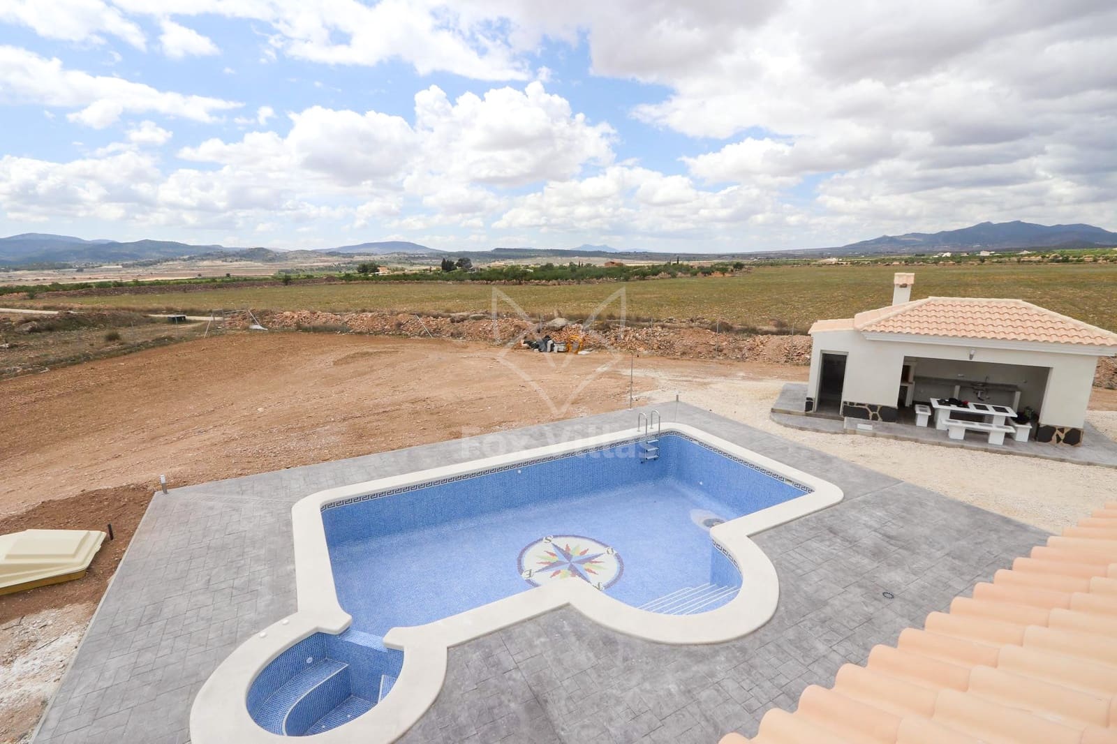 3 soveværelse Villa til salg i Pinoso med swimmingpool - € 381.000 (Ref: 9077452)