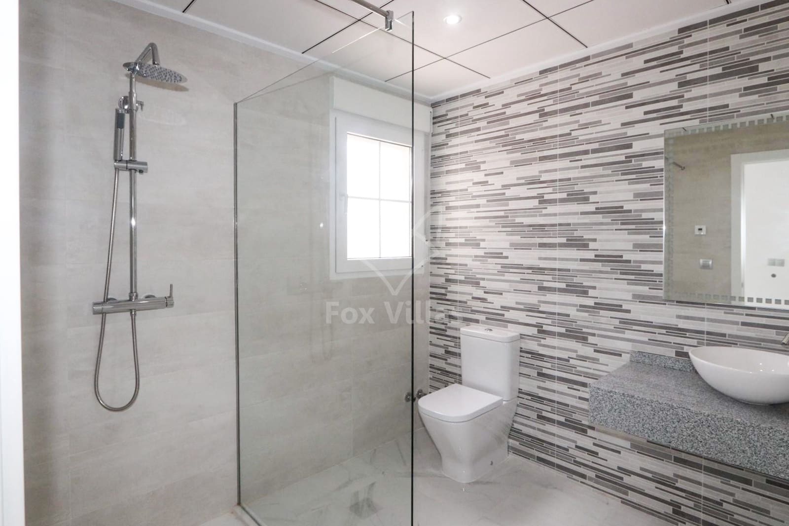 3 soveværelse Villa til salg i Pinoso med swimmingpool - € 381.000 (Ref: 9077452)