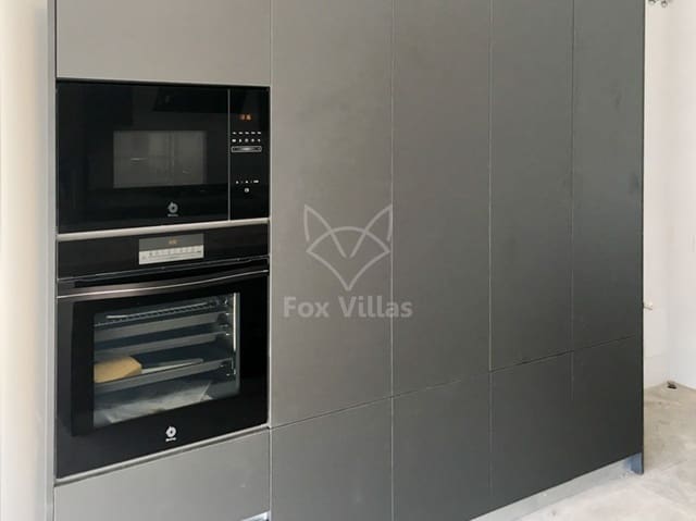 Chalet de 3 habitaciones en Pinoso en venta con piscina garaje - 359.000 € (Ref: 9079857)