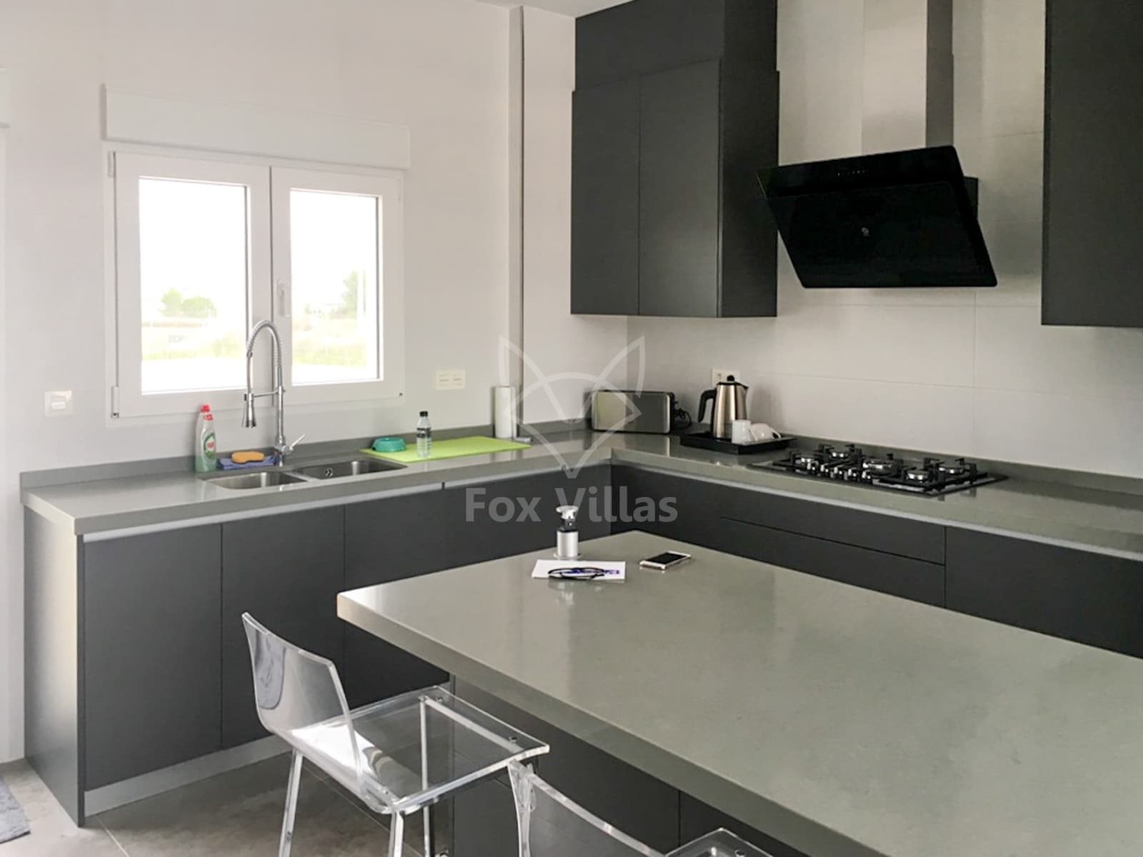 3 sypialnia Willa na sprzedaż w Pinoso z basenem garażem - 359 000 € (Ref: 9079857)