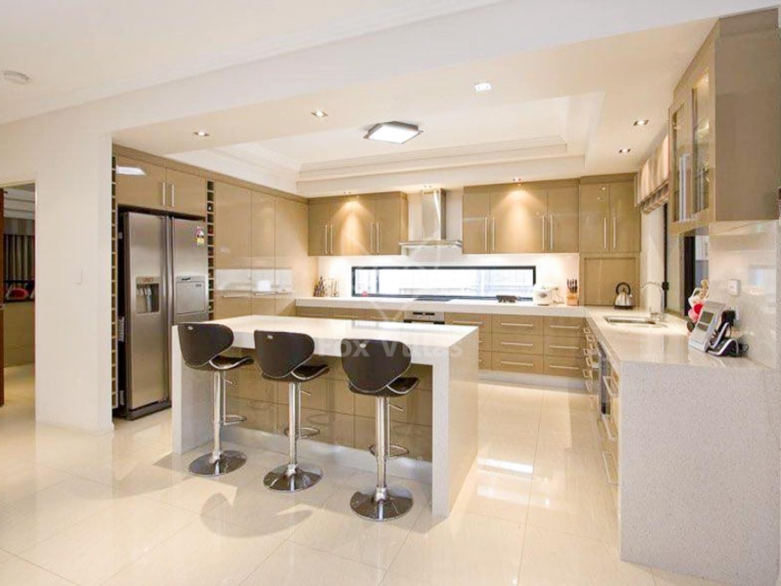 3 sypialnia Willa na sprzedaż w Pinoso z basenem garażem - 359 000 € (Ref: 9079857)