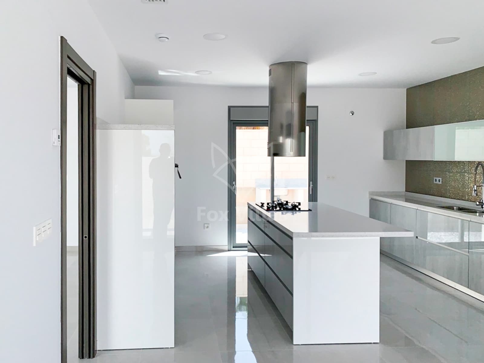 3 sypialnia Willa na sprzedaż w Pinoso z basenem garażem - 389 000 € (Ref: 9079862)