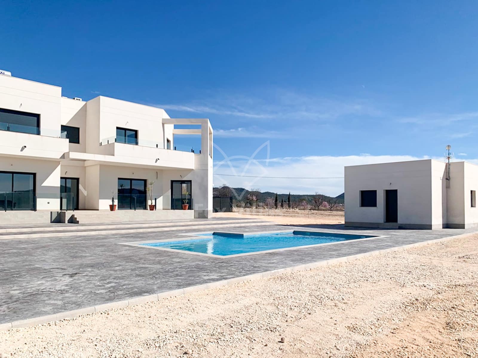 5 soverom Villa til salgs i Pinoso med svømmebasseng - € 489 000 (Ref: 9080695)