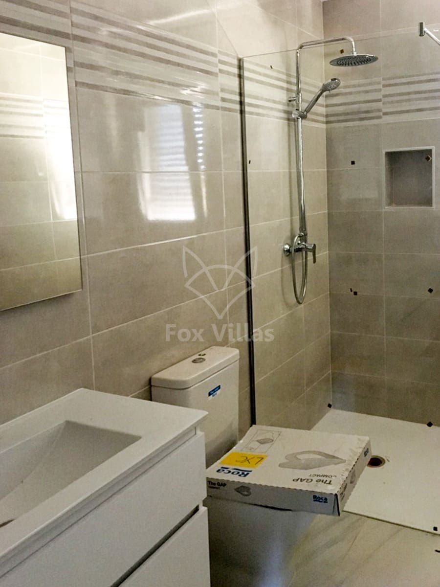 Chalet de 3 habitaciones en Pinoso en venta con piscina - 297.000 € (Ref: 9080698)