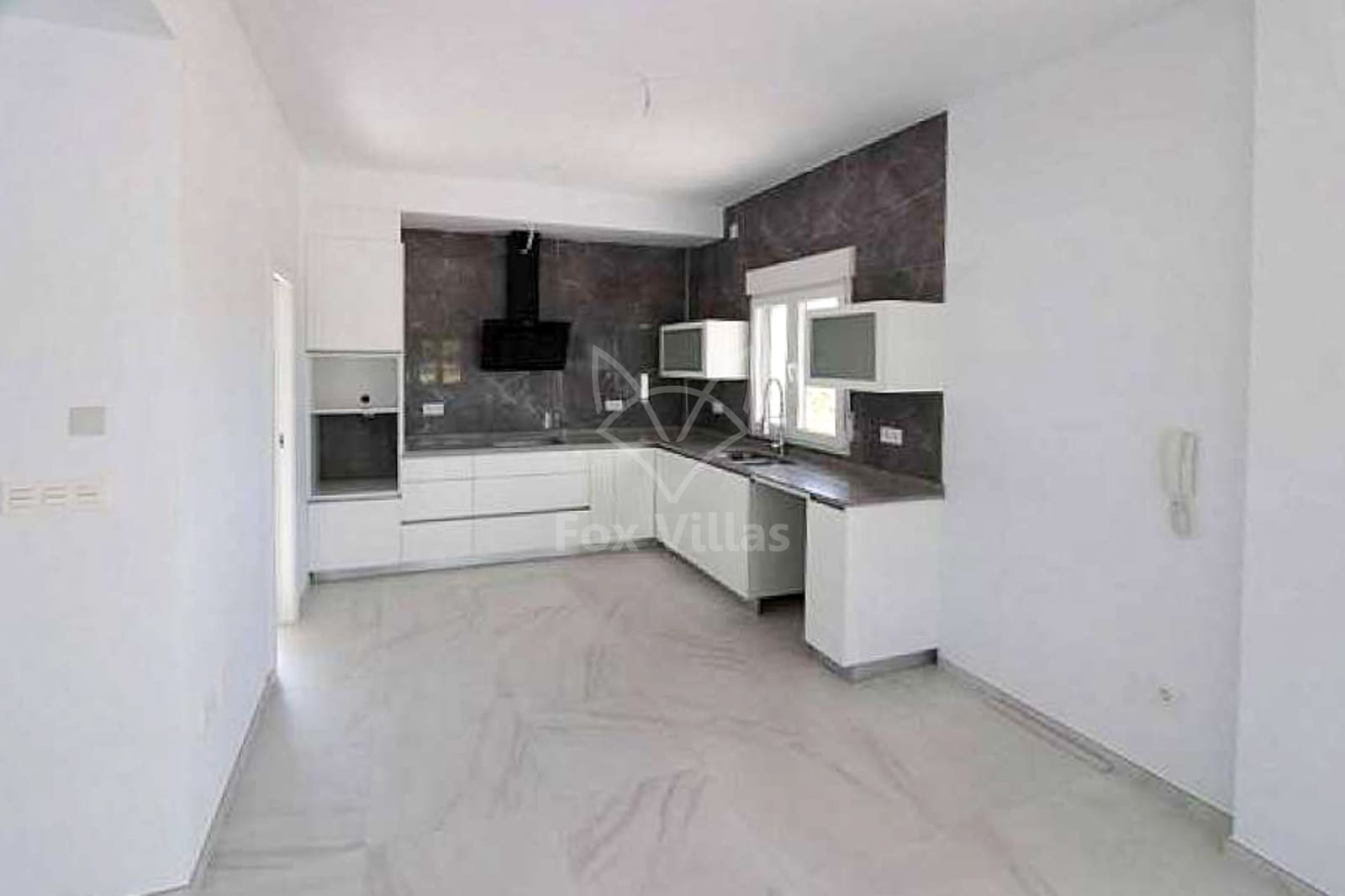 Chalet de 3 habitaciones en Pinoso en venta con piscina - 297.000 € (Ref: 9080698)