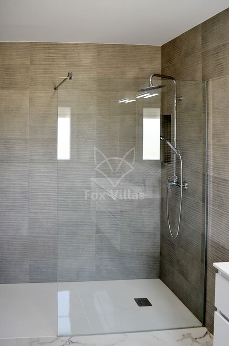 4 soveværelse Villa til salg i Pinoso med swimmingpool garage - € 454.000 (Ref: 9080745)