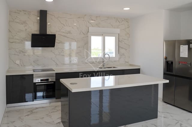 4 soveværelse Villa til salg i Pinoso med swimmingpool garage - € 454.000 (Ref: 9080745)