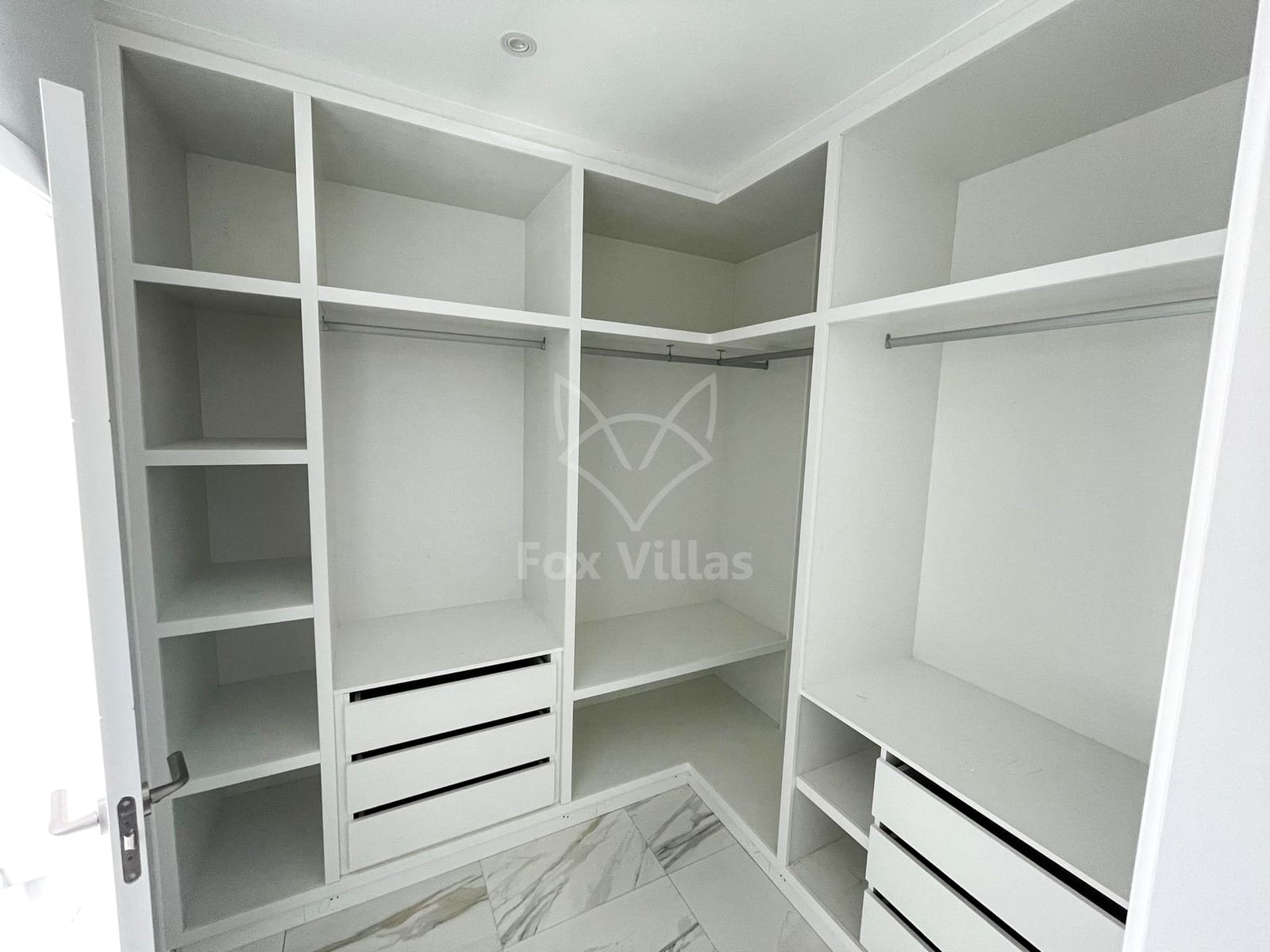 5 soveværelse Villa til salg i Pinoso med swimmingpool garage - € 545.000 (Ref: 9080749)