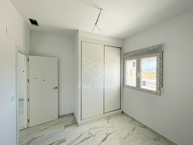 5 soverom Villa til salgs i Pinoso med svømmebasseng garasje - € 545 000 (Ref: 9080749)