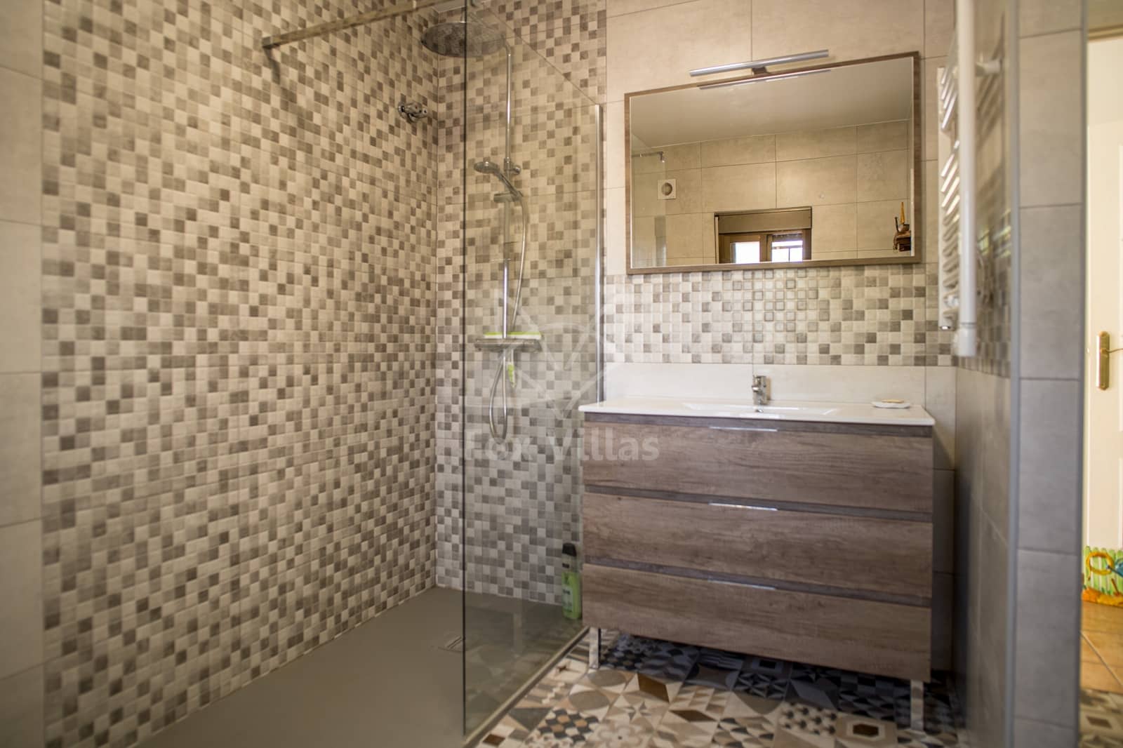 6 soveværelse Finca/Landehus til salg i Pinoso med swimmingpool - € 350.000 (Ref: 9106727)