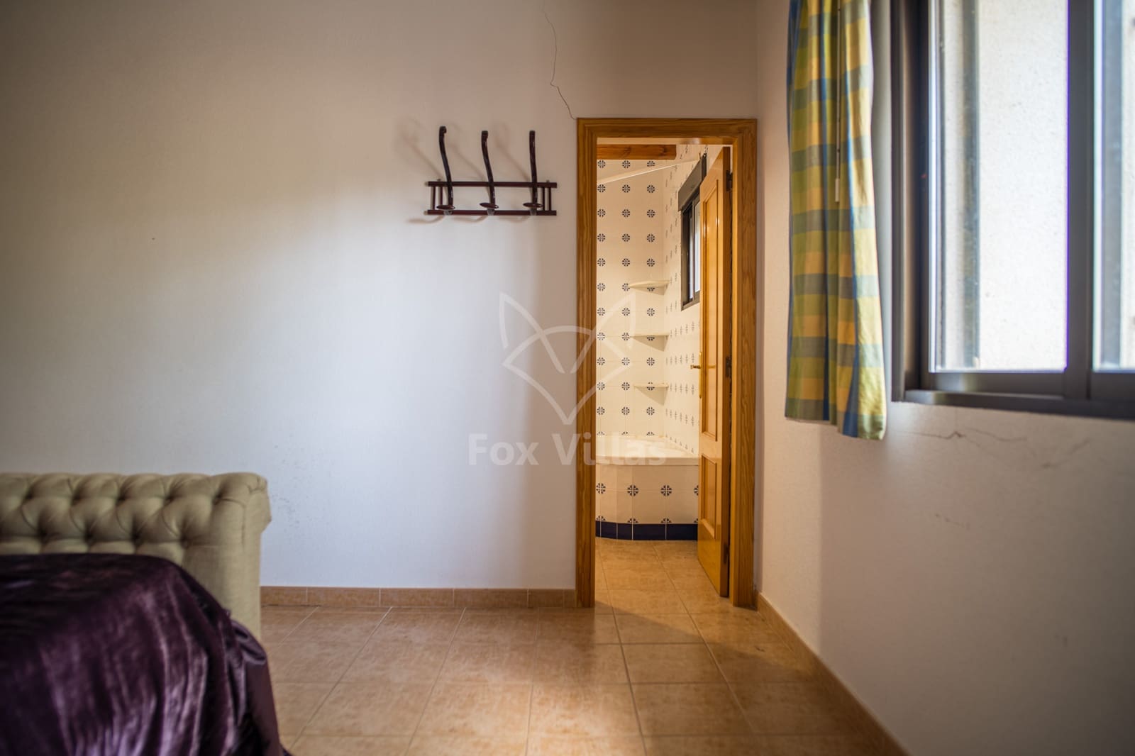 6 soveværelse Finca/Landehus til salg i Pinoso med swimmingpool - € 350.000 (Ref: 9106727)