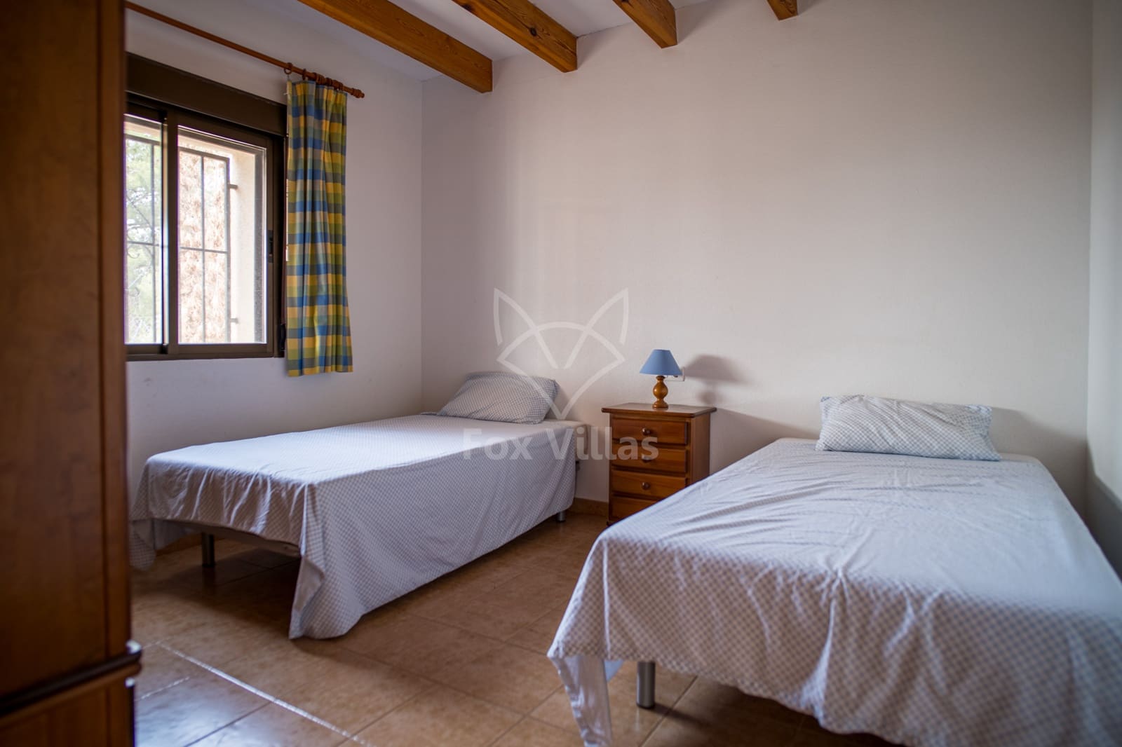 6 soveværelse Finca/Landehus til salg i Pinoso med swimmingpool - € 350.000 (Ref: 9106727)