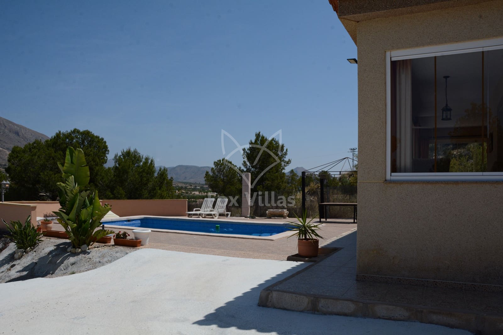 3 soveværelse Villa til salg i Macisvenda med swimmingpool - € 295.000 (Ref: 9111412)