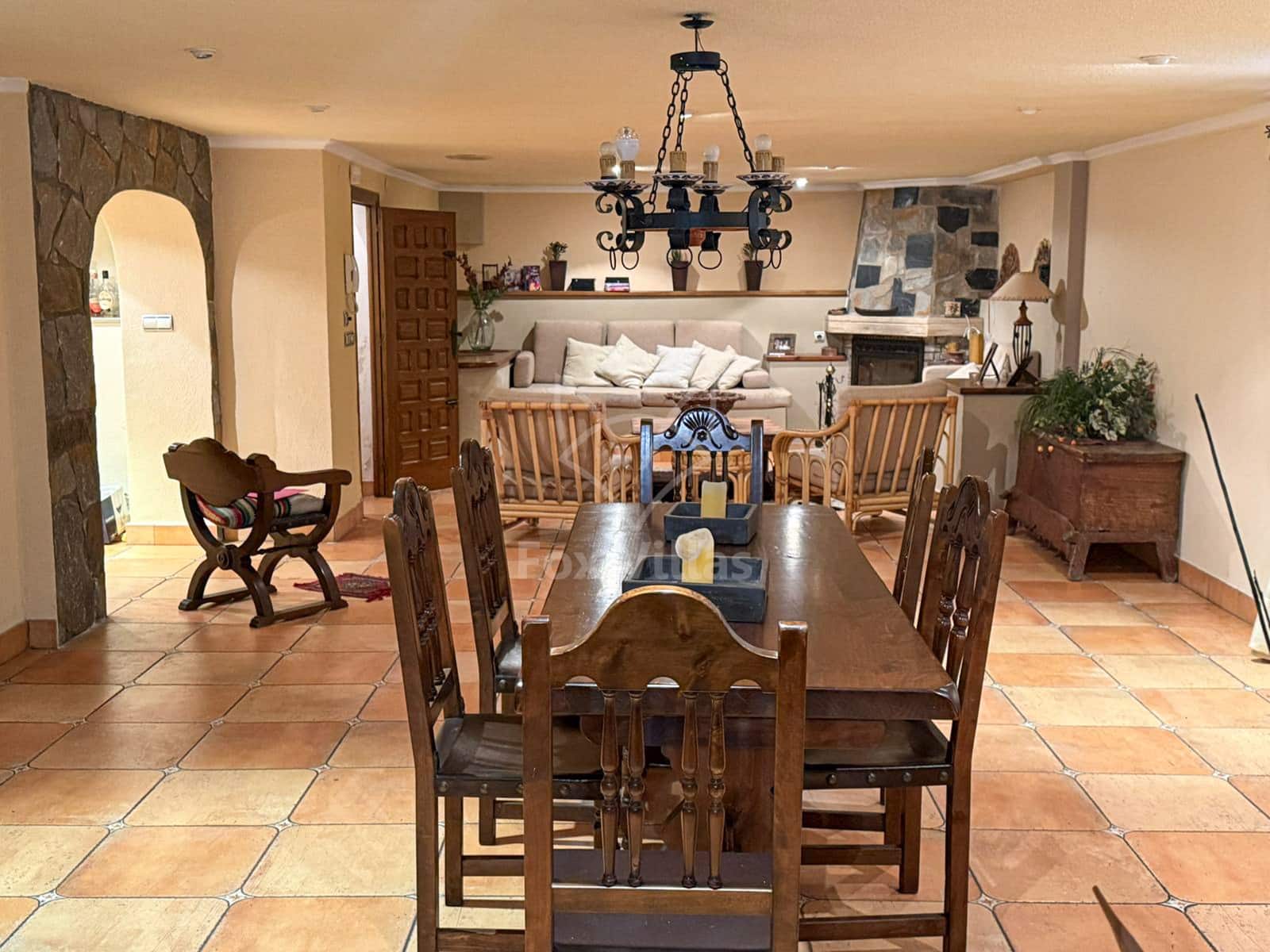 4 soveværelse Byhus til salg i Elda - € 385.000 (Ref: 9114878)