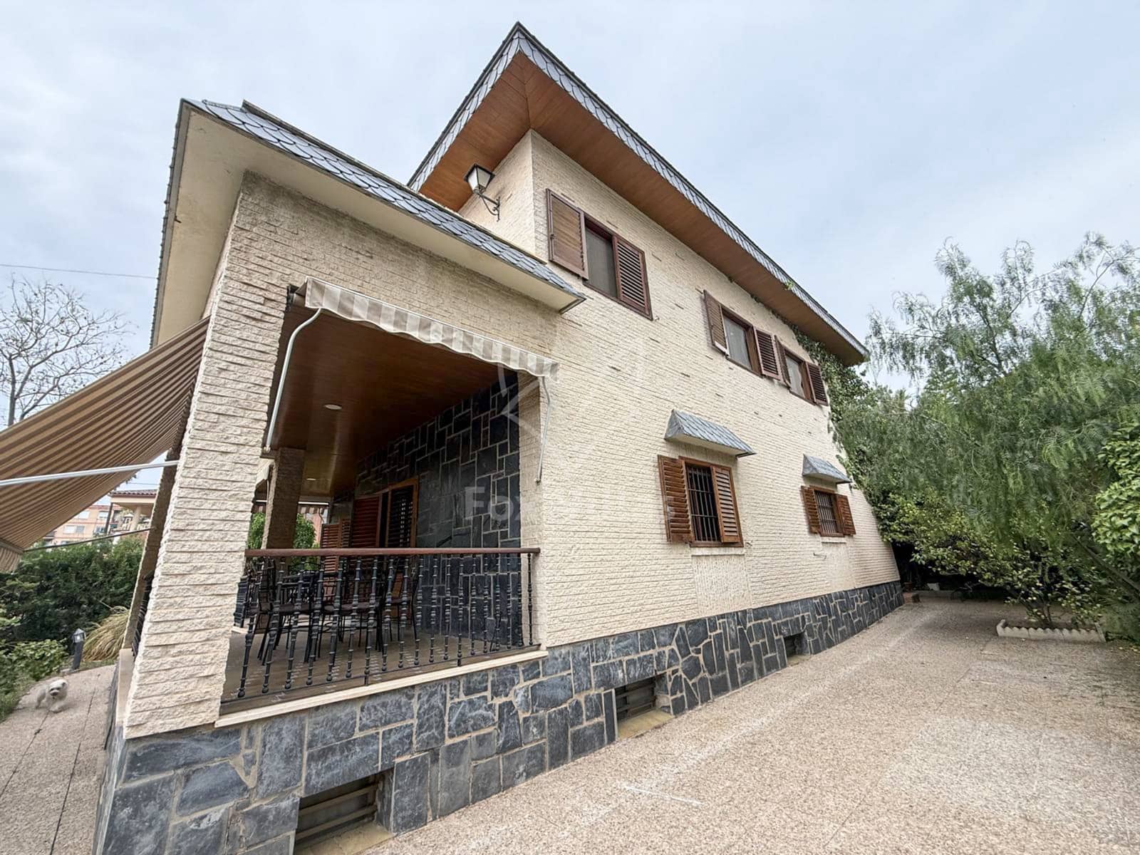 4 soveværelse Byhus til salg i Elda - € 385.000 (Ref: 9114878)