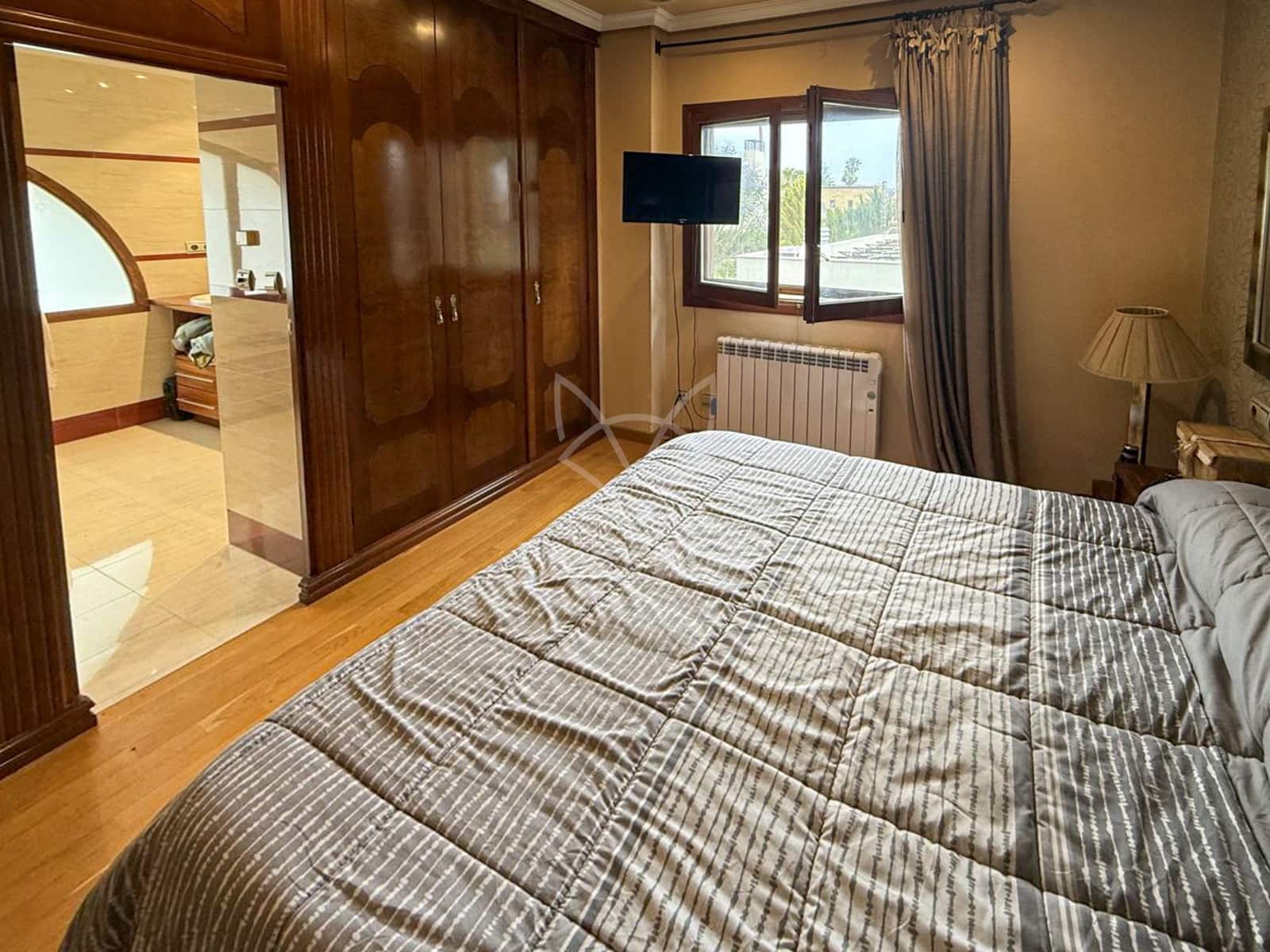 4 soveværelse Byhus til salg i Elda - € 385.000 (Ref: 9114878)