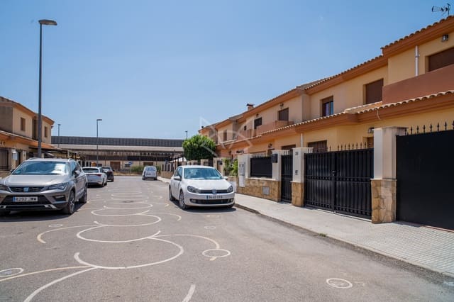 4 soveværelse Byhus til salg i Pinoso - € 195.000 (Ref: 9118414)