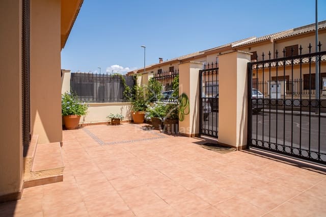 4 soveværelse Byhus til salg i Pinoso - € 195.000 (Ref: 9118414)