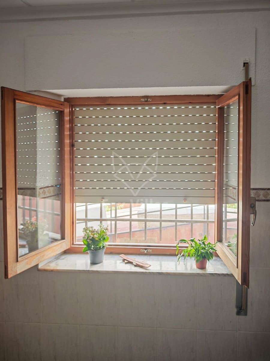 2 soverom Hus til salgs i Pinoso - € 99 000 (Ref: 9145785)