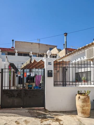 2 soverom Hus til salgs i Pinoso - € 99 000 (Ref: 9145785)