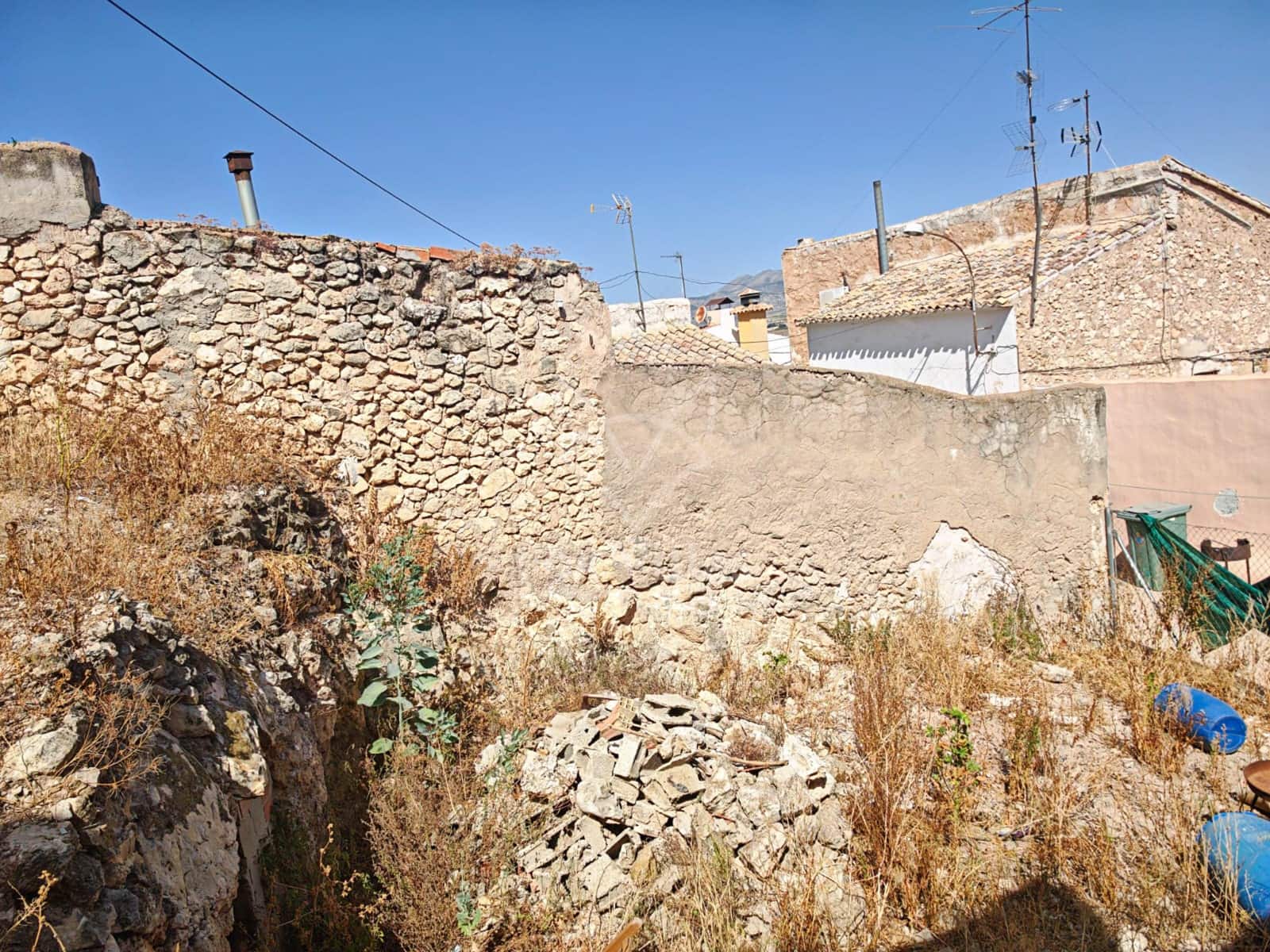 2 soverom Hus til salgs i Pinoso - € 99 000 (Ref: 9145785)