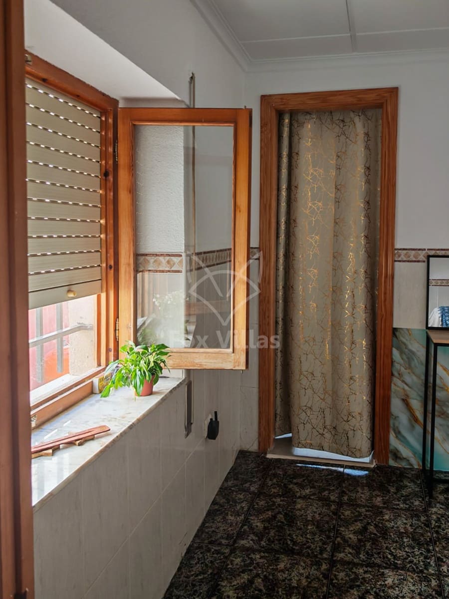 2 soverom Hus til salgs i Pinoso - € 99 000 (Ref: 9145785)