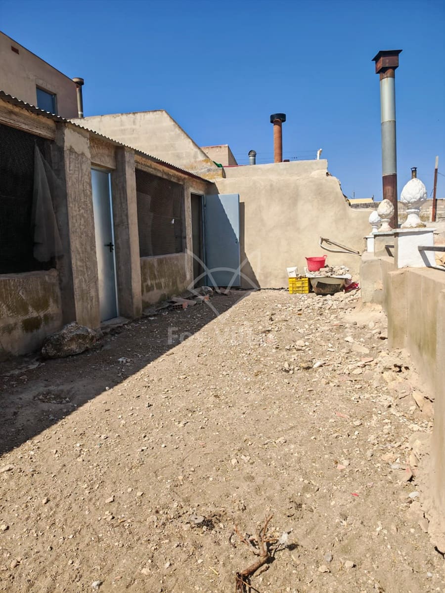 2 soverom Hus til salgs i Pinoso - € 99 000 (Ref: 9145785)