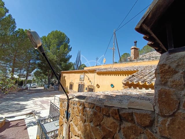 4 bedroom Cave House for sale in Pinoso - € 189,000 (Ref: 9146662)