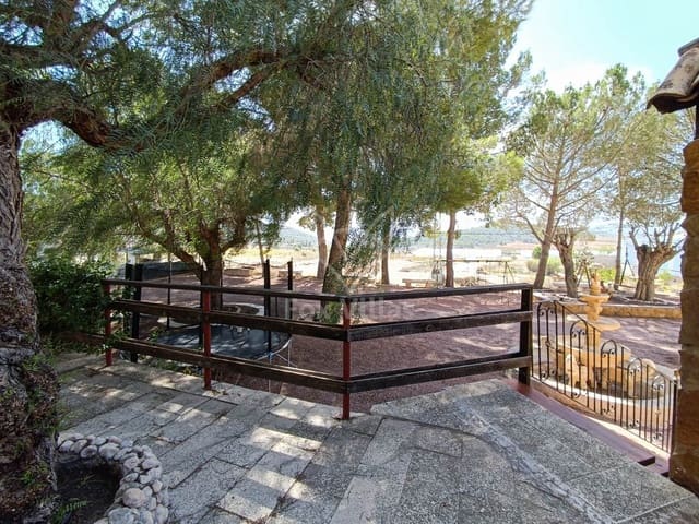 4 bedroom Cave House for sale in Pinoso - € 189,000 (Ref: 9146662)