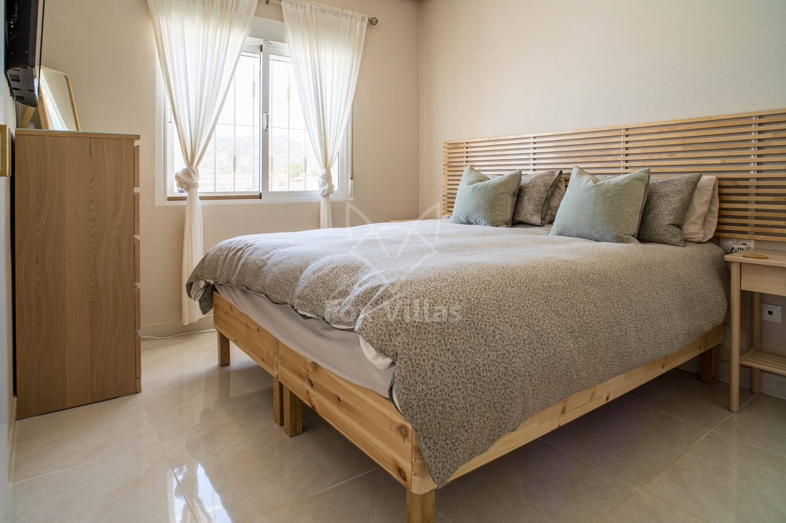 3 soveværelse Villa til salg i La Alberquilla med swimmingpool garage - € 349.995 (Ref: 9216361)