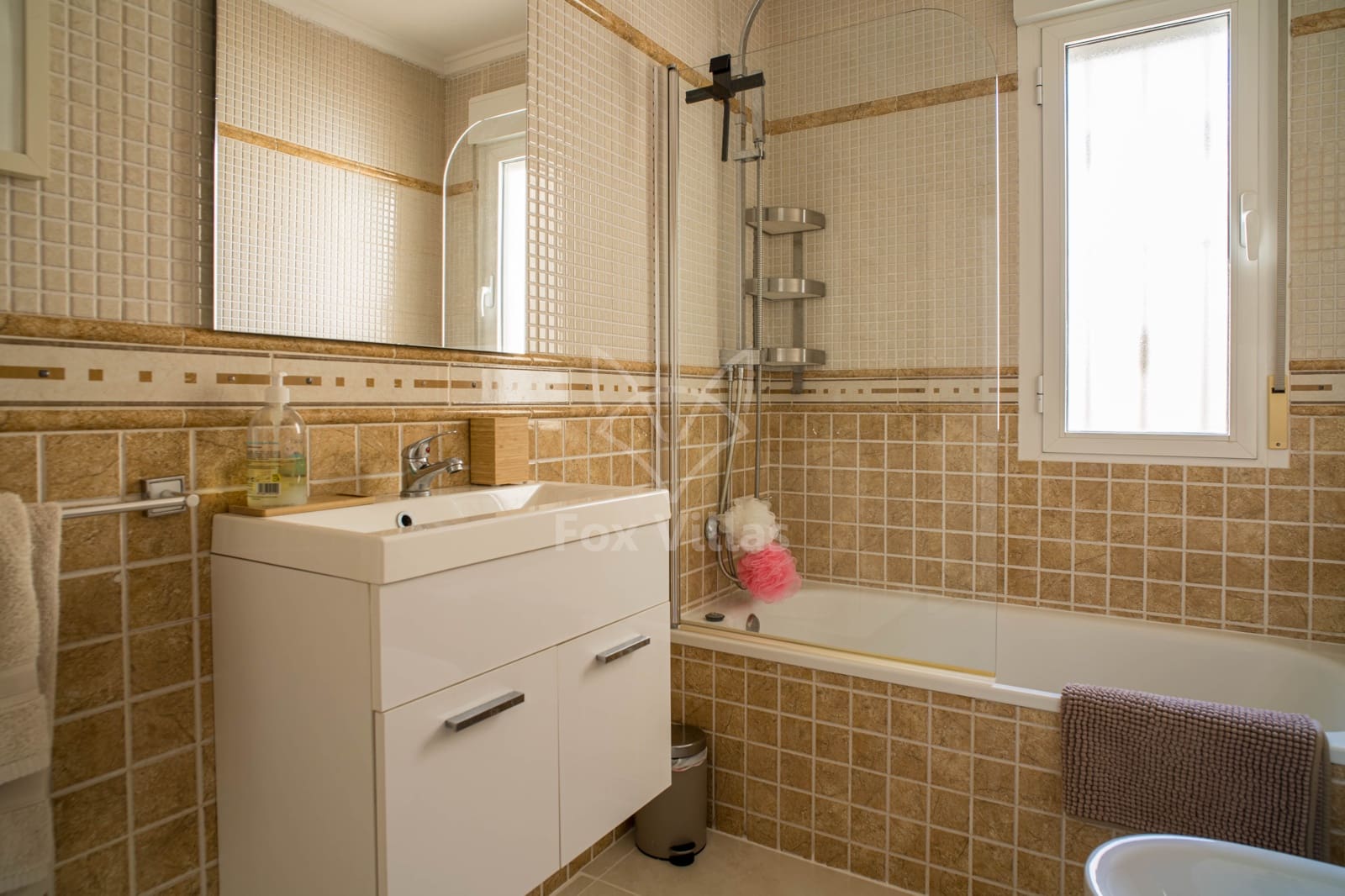 3 soveværelse Villa til salg i La Alberquilla med swimmingpool garage - € 349.995 (Ref: 9216361)