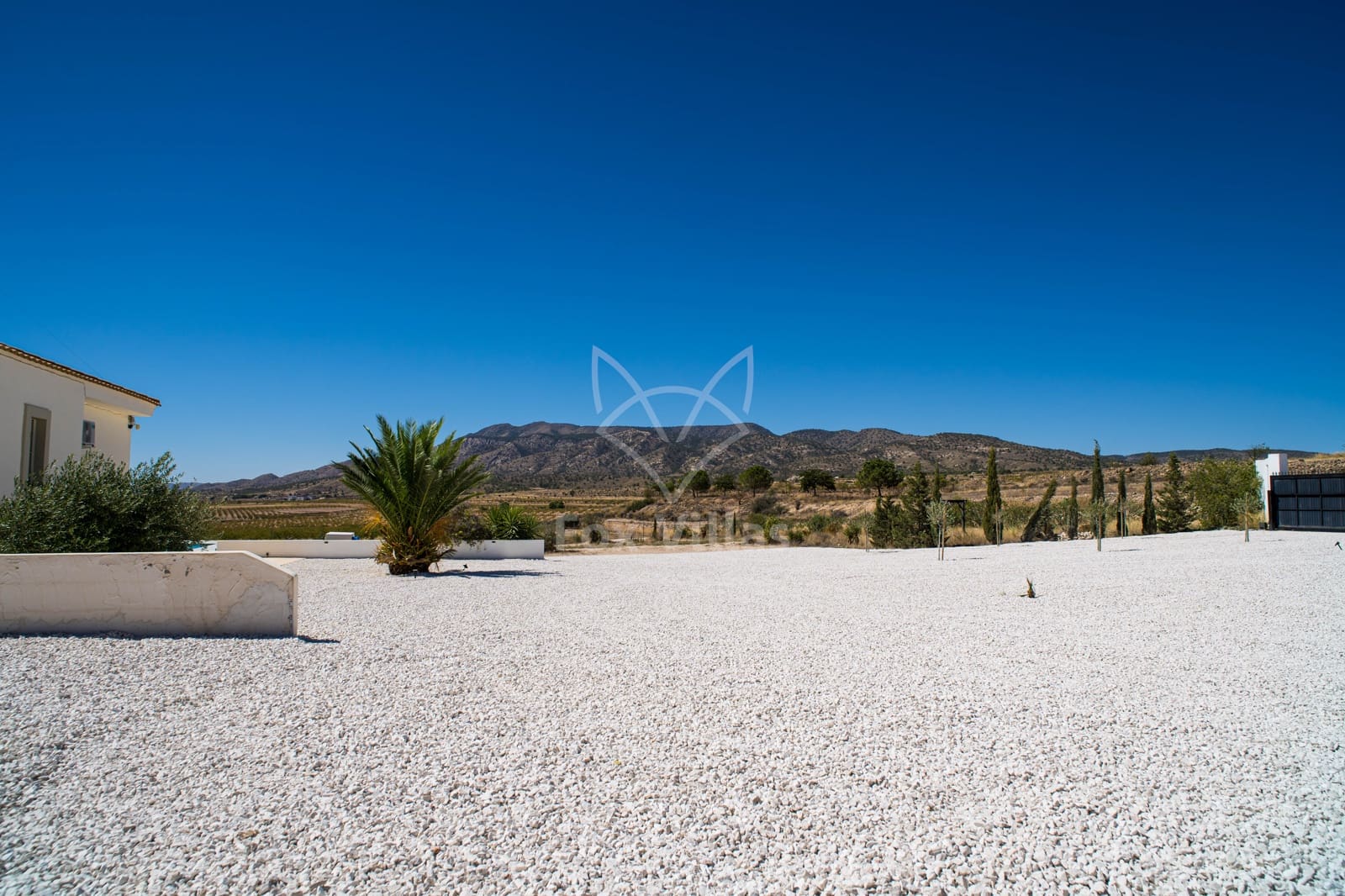 3 soveværelse Villa til salg i La Alberquilla med swimmingpool garage - € 349.995 (Ref: 9216361)