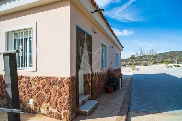 3 quarto Moradia para venda em Pinoso com piscina garagem - 330 000 € (Ref: 9448526)