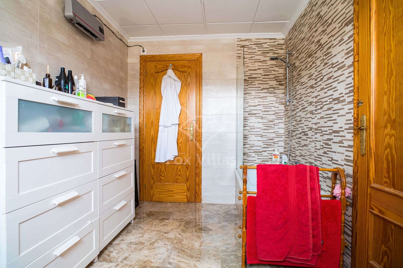 3 quarto Moradia para venda em Pinoso com piscina garagem - 330 000 € (Ref: 9448526)