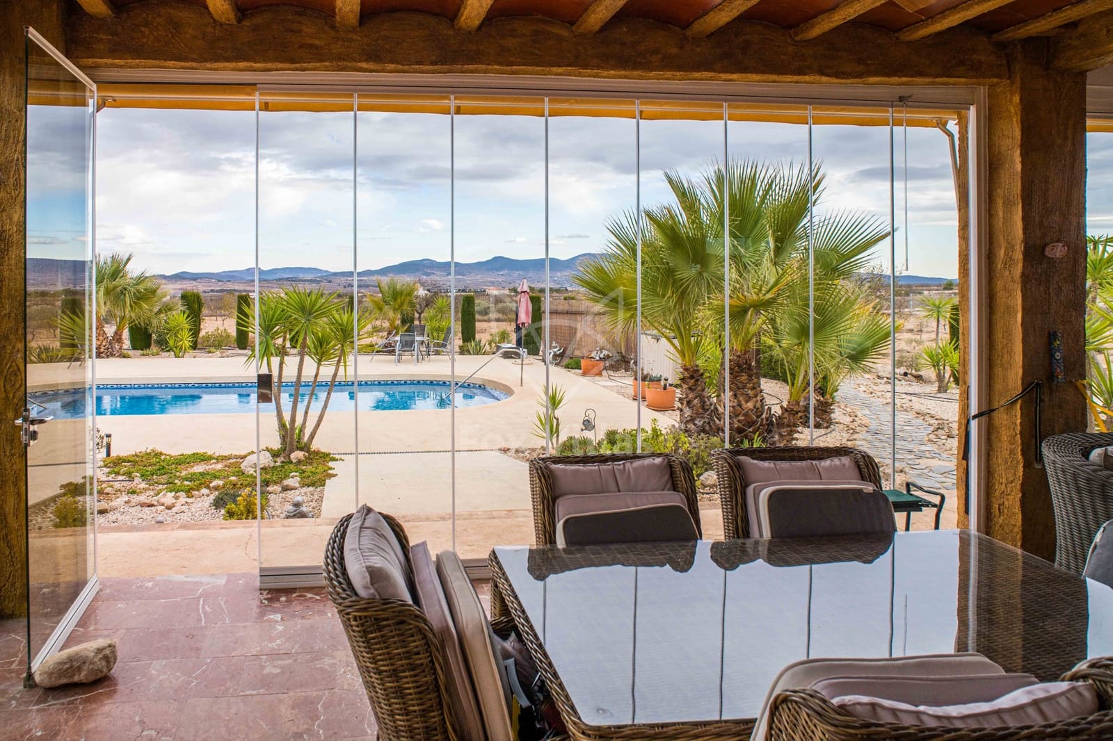 3 quarto Moradia para venda em Pinoso com piscina garagem - 330 000 € (Ref: 9448526)