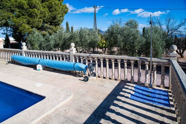 7 slaapkamer Finca/Landhuis te koop in Raspay, Yecla met zwembad - € 270.000 (Ref: 9454866)